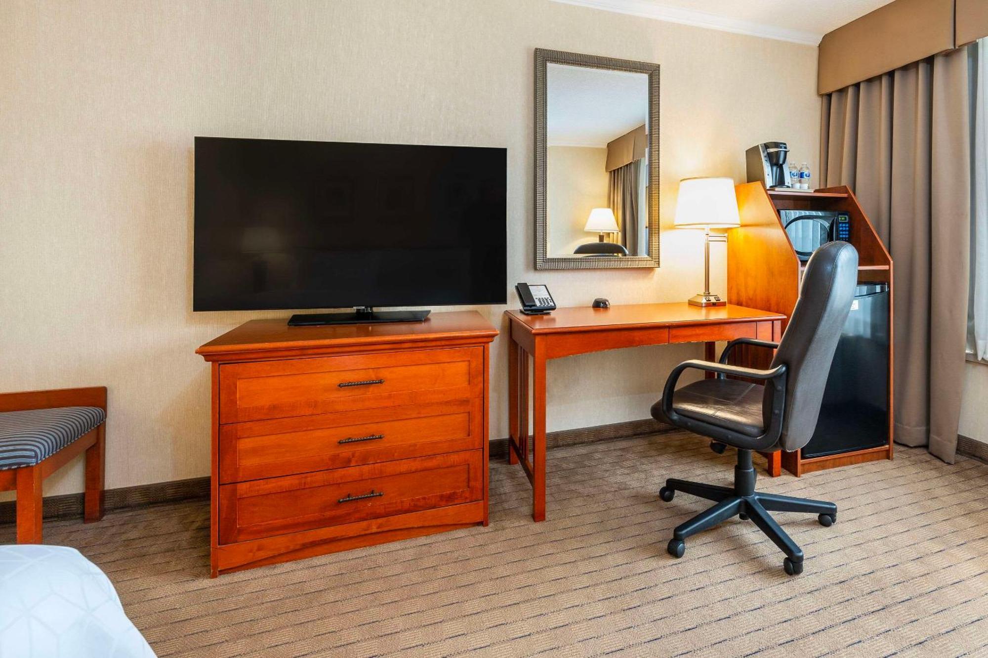 Allure Hotel & Conference Centre, Ascend Hotel Collection Barrie Extérieur photo
