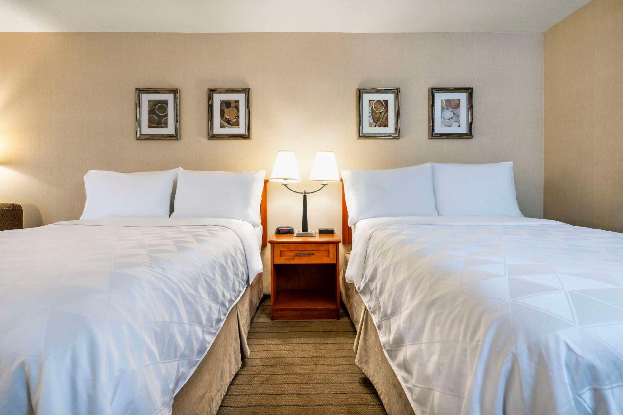Allure Hotel & Conference Centre, Ascend Hotel Collection Barrie Extérieur photo